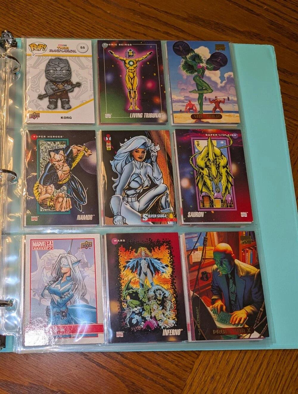 Marvel 100 Card Binder 🔥 Superheroes & Villains Trading Card Collection Lot